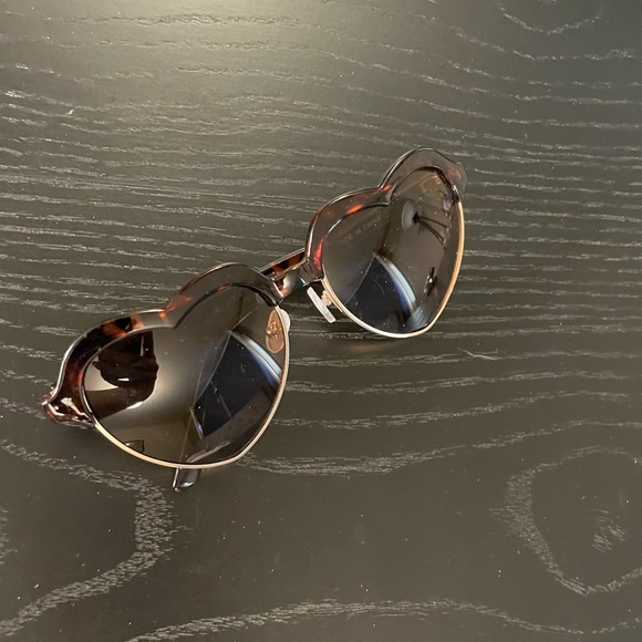 ❤️Aviator Sunglasses x2☀️ - Picture 7 of 8